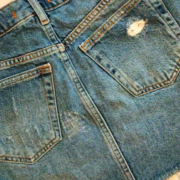 Free People denim mini skirt.         24 in waist - Picture 6 of 6